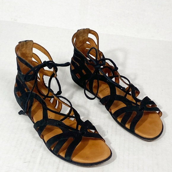GENTLE SOULS Break My Heart Gladiator Sandals Black 7 - Picture 2 of 7